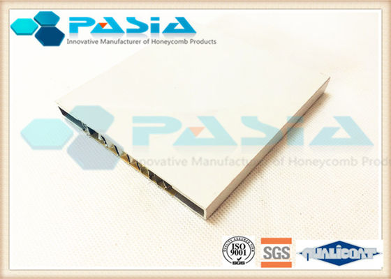Porcellana Pannello a nido d'ape in alluminio per rivestimento, verniciato a polvere, leggero e resistente fornitore