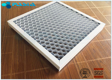 Porcellana prestazioni termiche di alluminio di conduzione del centro di favo di dimensione delle cellule di 13mm buone fornitore