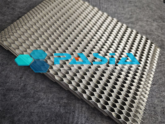 Porcellana ISO 9001 Certified Aluminum Honeycomb Energy Absorber with Custom Pre Cut Dimensions and Expanded Cell Size for 4 Pin Support Fitment in Crash Dummies fornitore