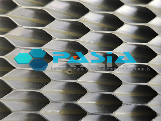 Porcellana Auxetic Re-entrant Columnar Honeycomb Energy Absorber with Compression Torsion Coupling Mode and 3.2 Times SEA Increase under High Speed Impact fornitore