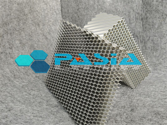 Porcellana Precision Instrument Transport Honeycomb Shock Absorber with Progressive Buckling Energy Absorption Mechanism fornitore