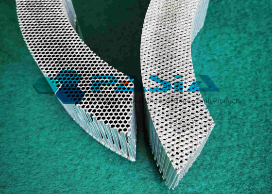 Al5052 Attenuatore d'impatto per fogli di alluminio con struttura a nido di miele fornitore