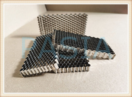 0.1 mm Plate Thickness 0.8 mm Cell Side Length Vacuum Brazed Honeycomb Steam Turbine Tip Sealing fornitore