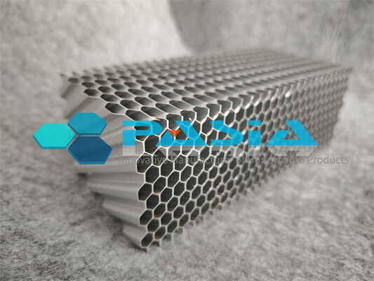 Auxetic Re-entrant Columnar Honeycomb Energy Absorber with Compression Torsion Coupling Mode and 3.2 Times SEA Increase under High Speed Impact fornitore