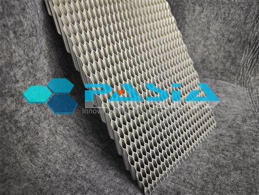 Flame Retardant Lightweigt Honeycomb Energy Absorber with High Heat Dissipation Pyramidal Structure Handling 15 KW/m² for Aerospace Chamber Lining fornitore